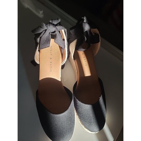 NWB Kelly & Katie KK-Goldie Lace Up  Espadrile Wedge BLACK Sandals Size 8M - Picture 10 of 10